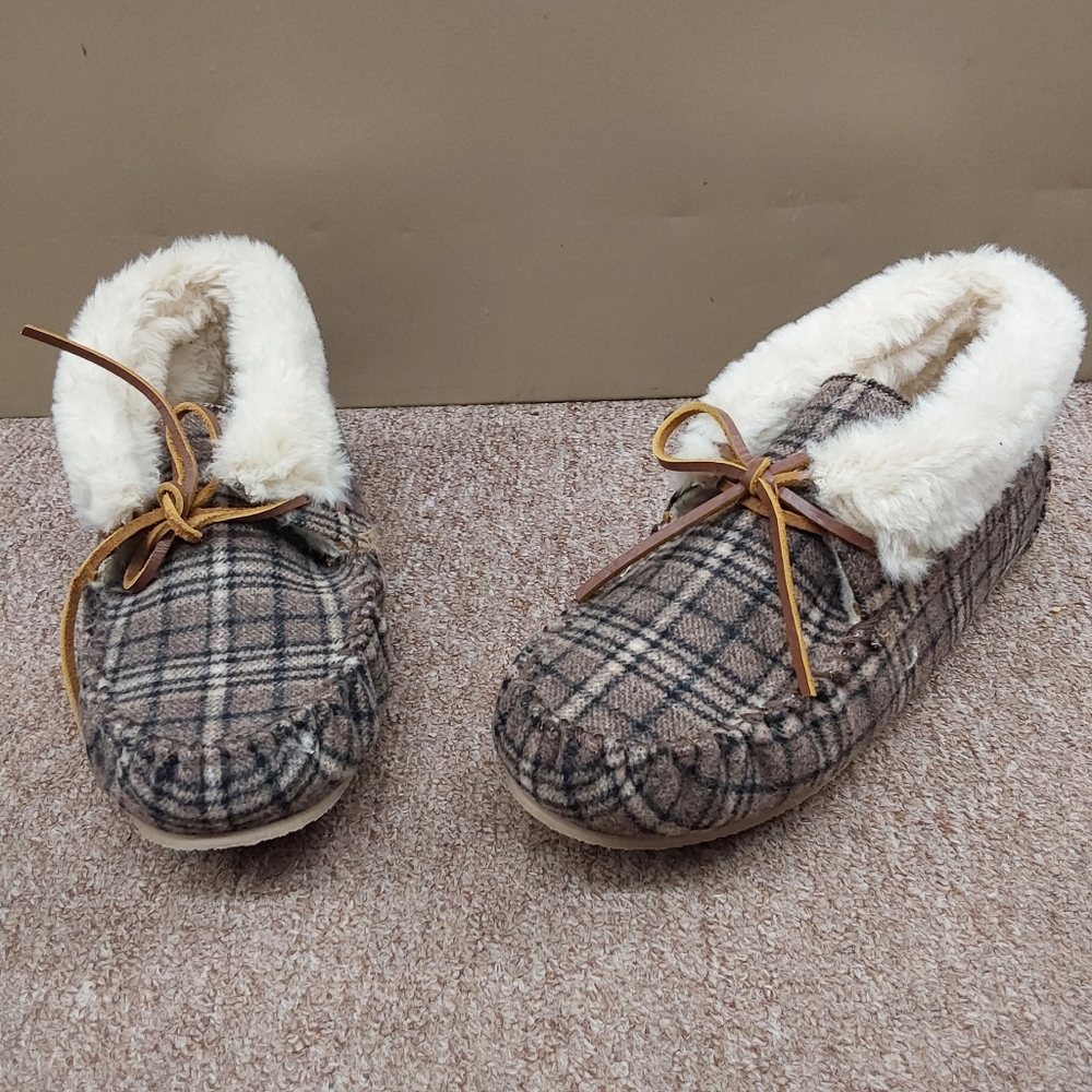 NWT MINNETONKA WOMEN'S SIZE 7 PLAID CHRISSY BROWN MOC MOCASSINS FUR TRIM